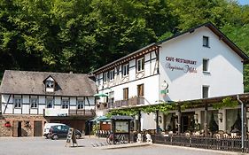 Ringelsteiner Mühle Burg Eltz